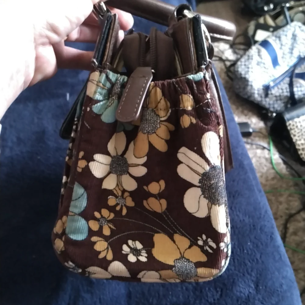 Purse - Picture 4 of 8